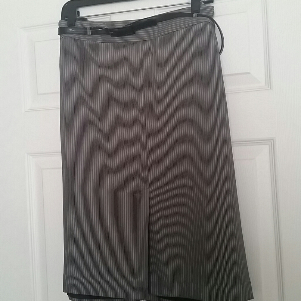 Mix and Match Jones wear skirt in black/grey/cream